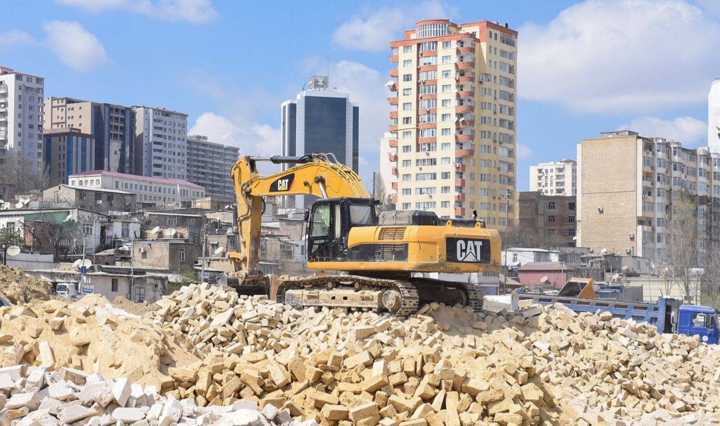 Bakıda daha bir ərazidə söküntü başladı – Kompensasiya veriləcək